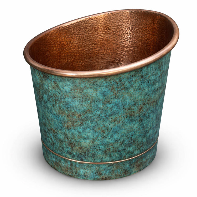 39-Inch Japanese Soaking Copper Bathtub Hammered Antique Copper Interior Blue-Green Verdigris Patina Exterior