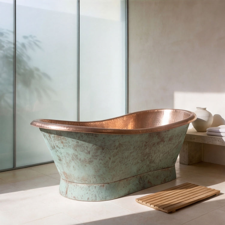 Slanting Base Copper Bathtub Hammered Antique Copper Interior & Patina Exterior Finish